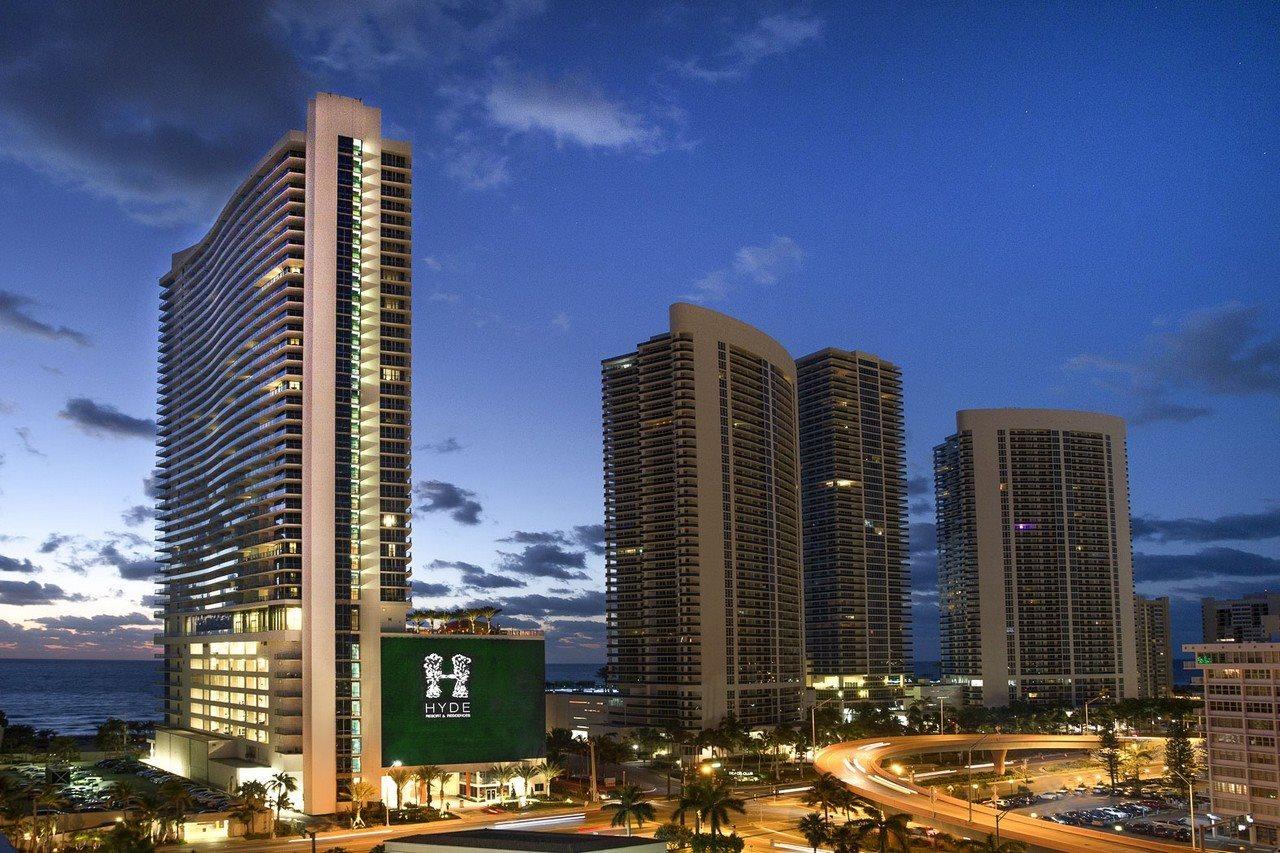 Lyfe Resort & Residences Hollywood Esterno foto