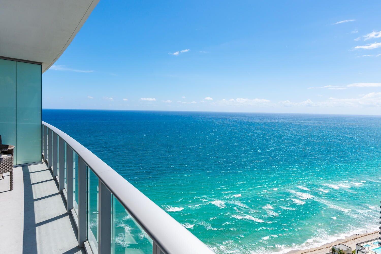 Lyfe Resort & Residences Hollywood Esterno foto
